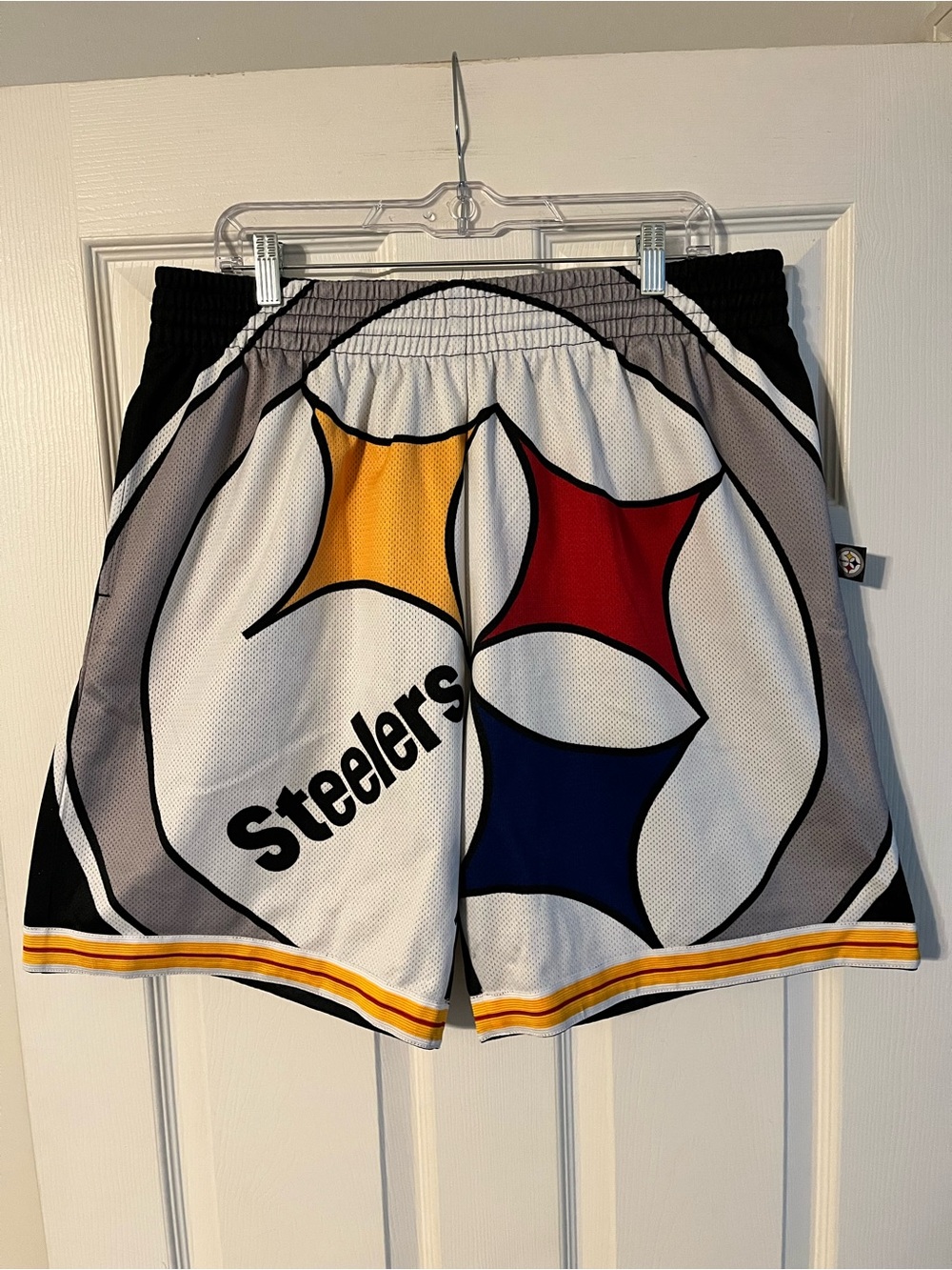 Pittsburgh Steelers White Mesh Shorts with Team Logo Mitchell and ness